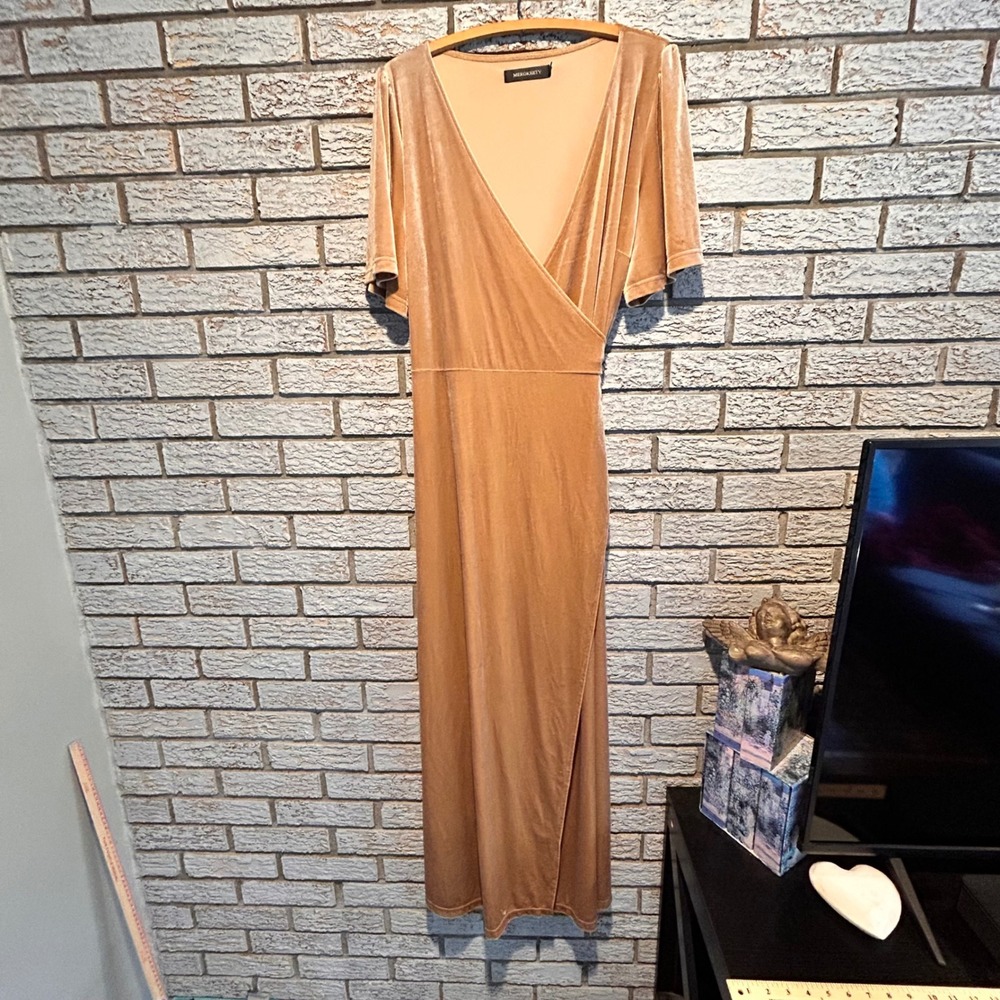 Merokeety Womens XL Velvet Wrap Maxi Dress V-Neck Short Sleeve Gold Camel Formal